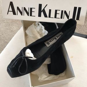 Anne Klein black flat shoe 8.5